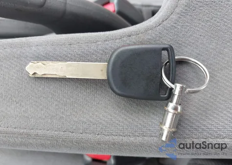 2005 Honda Civic Lx from USA, damaged, VIN 2HGES15515H526815